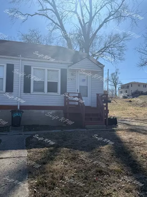 1147 Oakland Ave #1, Kansas City, KS 66102