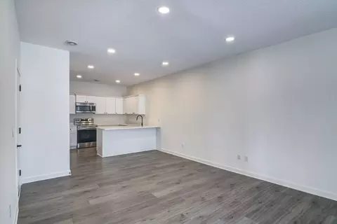 762 Oak Moss Pl, River Falls, WI 54022