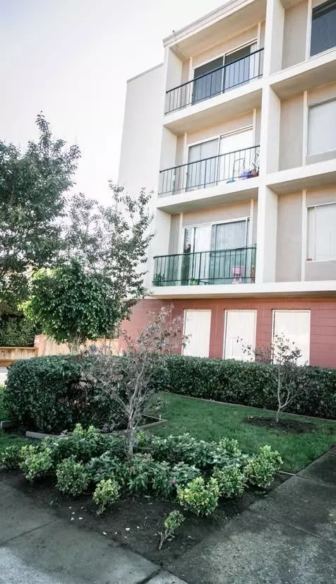2020 Santa Clara Ave, Alameda, CA 94501