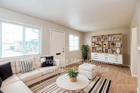 7016 N Amherst St #2, Portland, OR 97203