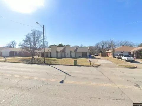 418 S Las Vegas Trl, Fort Worth, TX 76108