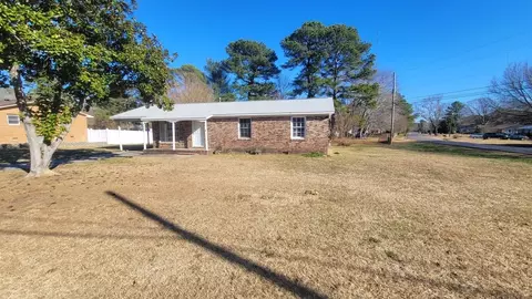 5137 Raynor Rd, Garner, NC 27529