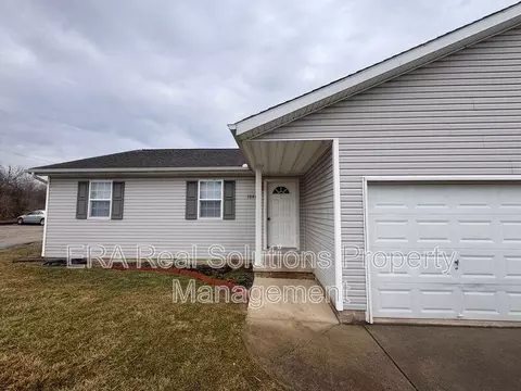 1044 N West St, Hillsboro, OH 45133