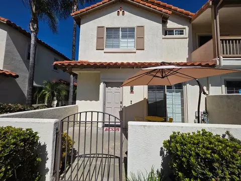 1452 Rancho Rose Way #8, Oceanside, CA 92057