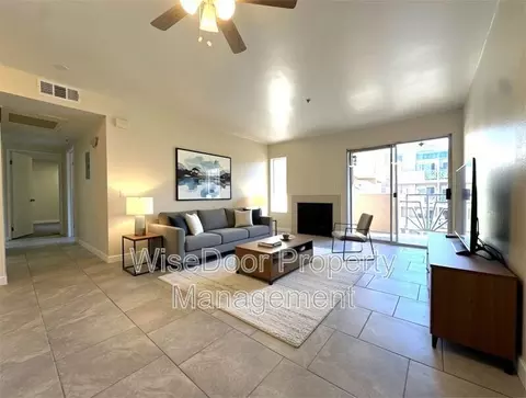 450 E 4th St #311, Santa Ana, CA 92701