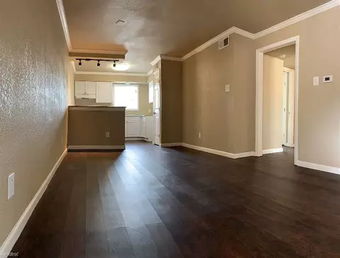 7065 Bellfort St, Houston, TX 77087