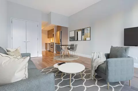 235 W 48th St #18A, New York, NY 10036