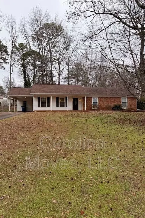 11 Cooperfield Ave, Piedmont, SC 29673