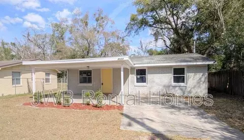 9023 Madison Ave, Jacksonville, FL 32208