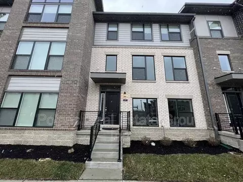 635 Golborne St, Carmel, IN 46032
