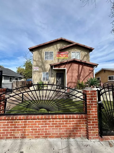 157 W 89th St, Los Angeles, CA 90003