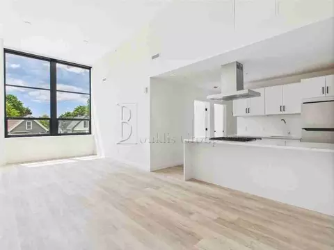 165 Richards St #105, West Haven, CT 06516