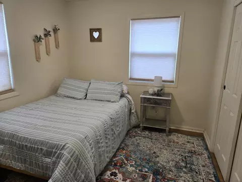 27 Shady Ln, Espanola, NM 87532