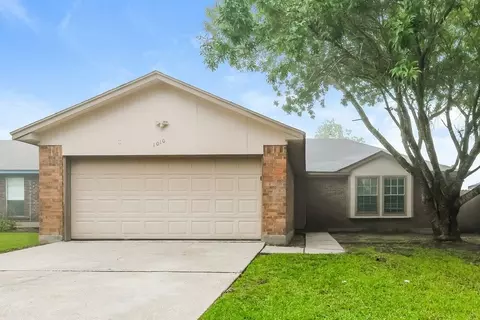 1010 Hickory Post Ct, Tomball, TX 77375