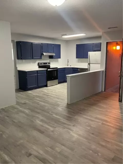 1010 Kearney St #3, Manhattan, KS 66502