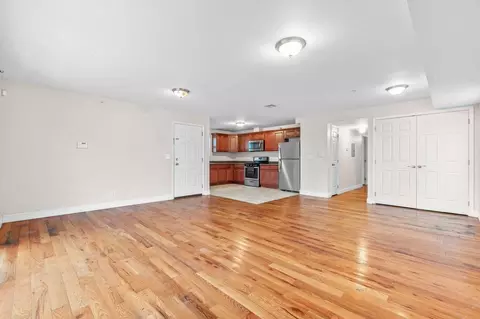 280 S 20th St #2, Newark, NJ 07103