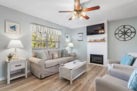 309 Julia St #1473640P, Bay St Louis, MS 39520