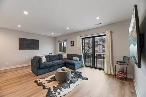 2337 W Touhy Ave #1490148P, Chicago, IL 60645