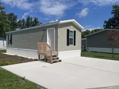6610 Lear Nagle Rd #30, North Ridgeville, OH 44039