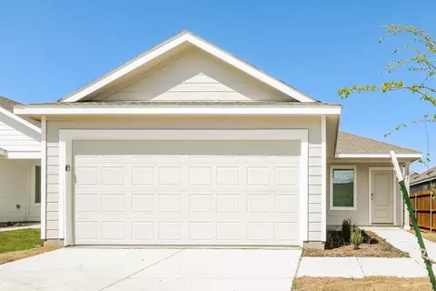 1227 Maple St, Wilmer, TX 75172
