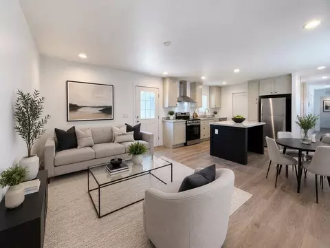 2060 N Center St #410, Mesa, AZ 85201