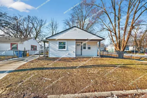 34039 Cambria Ct, Westland, MI 48186