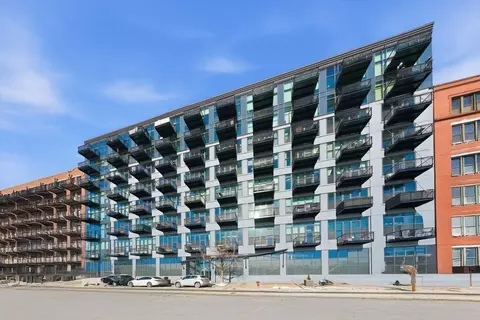 1224 W Van Buren St #504, Chicago, IL 60607