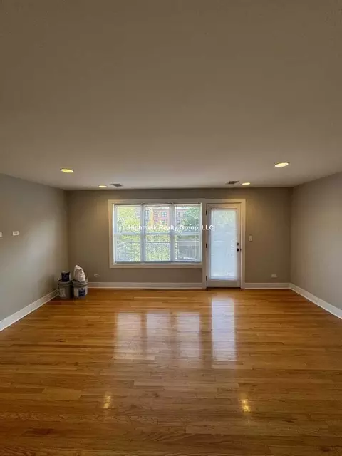 2528 W Fitch Ave #1, Chicago, IL 60645