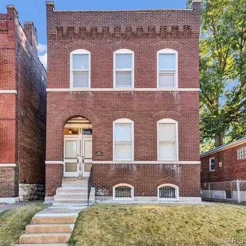 2218 Missouri Ave #1F, Saint Louis, MO 63104