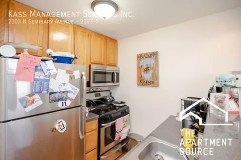 2103 W Dickens Ave #7, Chicago, IL 60647