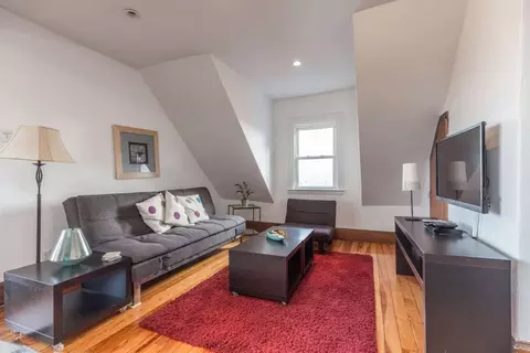 15 Peverell St #1367488P, Boston, MA 02125