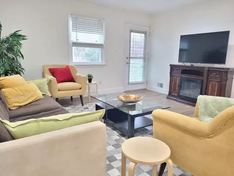 2017 Woodford Rd #1473420P, Vienna, VA 22182