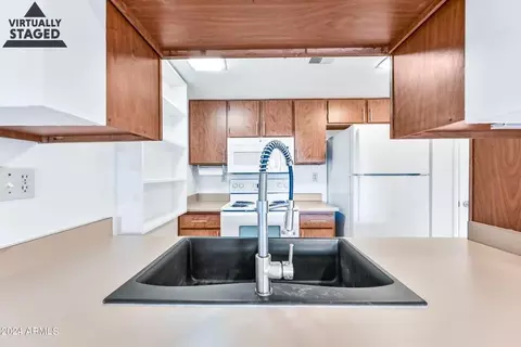 3033 E Devonshire Ave #1013, Phoenix, AZ 85016 photo 7