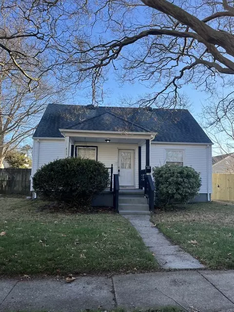 411 Farrell St #1, Norfolk, VA 23503