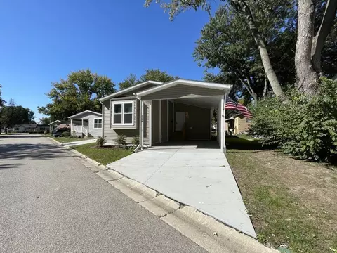 1124 Lake Terrace Rd, Elgin, IL 60123