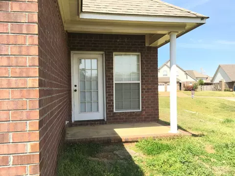 233 Forest Glen Dr, Oxford, MS 38655