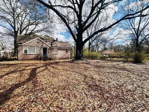 1994 Don Juan Ln, Decatur, GA 30032