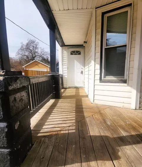 1954 W 47th St, Cleveland, OH 44102