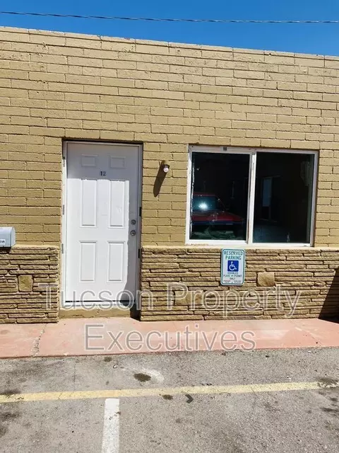 2411 S 6th Ave, Tucson, AZ 85713