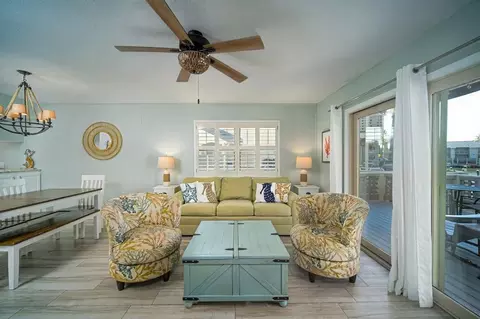 1902 Bayhouse Dr #1295595P, Rockport, TX 78382
