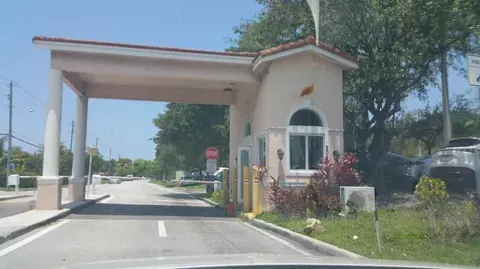 20400 NW 7th Ave # 204, Miami Gardens, FL 33169