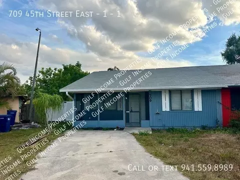 709 45th St E #1, Palmetto, FL 34221