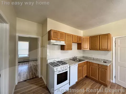 57 Bishop Richard Allen Dr #2R, Cambridge, MA 02139