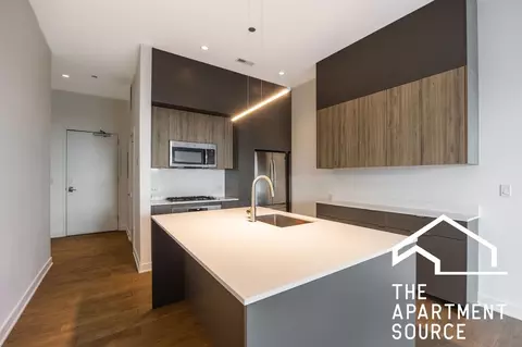 3462 N Lincoln Ave #202, Chicago, IL 60657