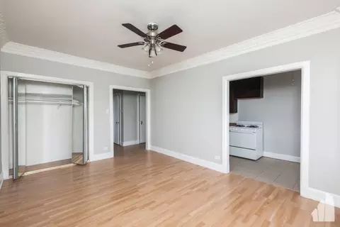 3831 N Fremont St #508, Chicago, IL 60613