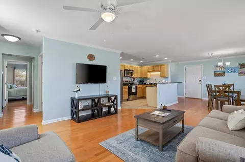 2421 Beachview Dr #1473614P, Ocean Springs, MS 39564