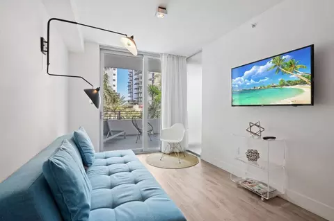 6080 Collins Ave #1491179P, Miami Beach, FL 33140
