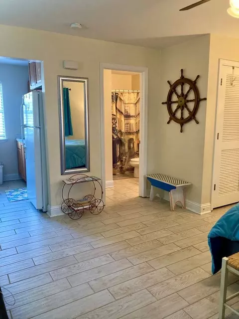 1678 Beach Blvd #1492996P, Biloxi, MS 39531