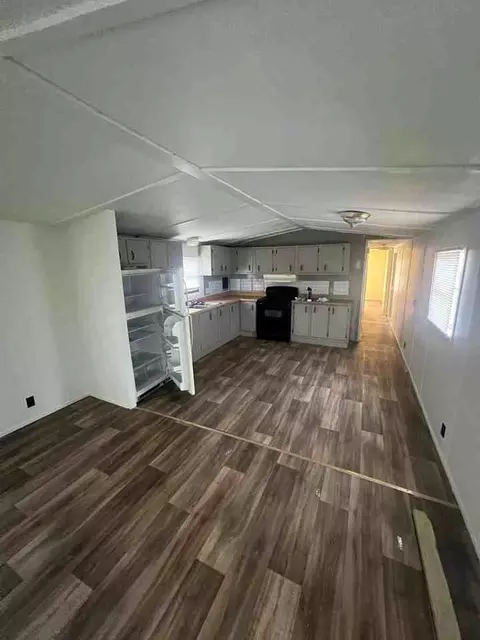 206 Sycamore Lake Dr, Marion, AR 72364