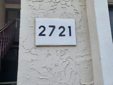 2721 Hidden Lake Blvd #C, Sarasota, FL 34237